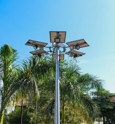 Reliable Solar High Mast Lighting